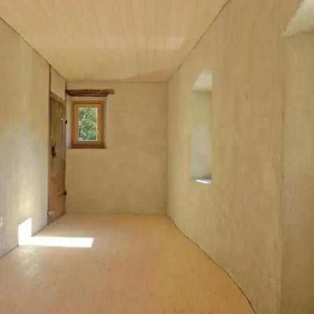 Steinhaus - Ferien Im Baudenkmal Brusio
